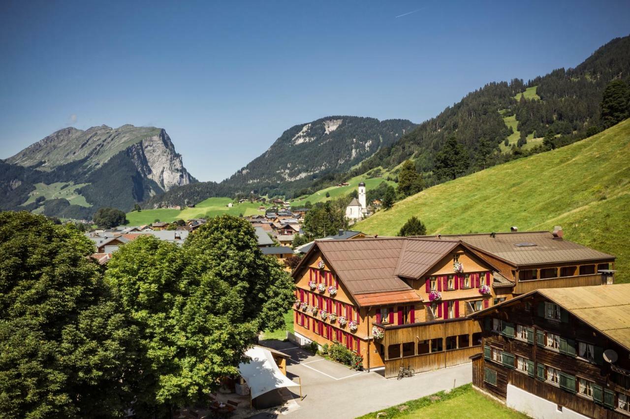 Hotel Gasthof Adler Schoppernau Exteriér fotografie